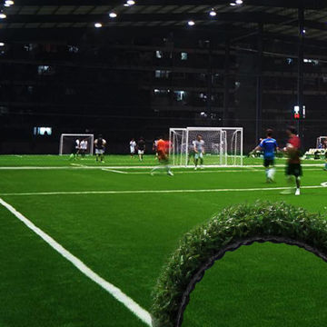 Prato sintetico Play per giardini, campi da calcio, tennis e golf, altezza rotolo 4 metri